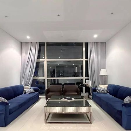 Entire Apartment - Marina - Spacious And Perfect Location Dubai Buitenkant foto