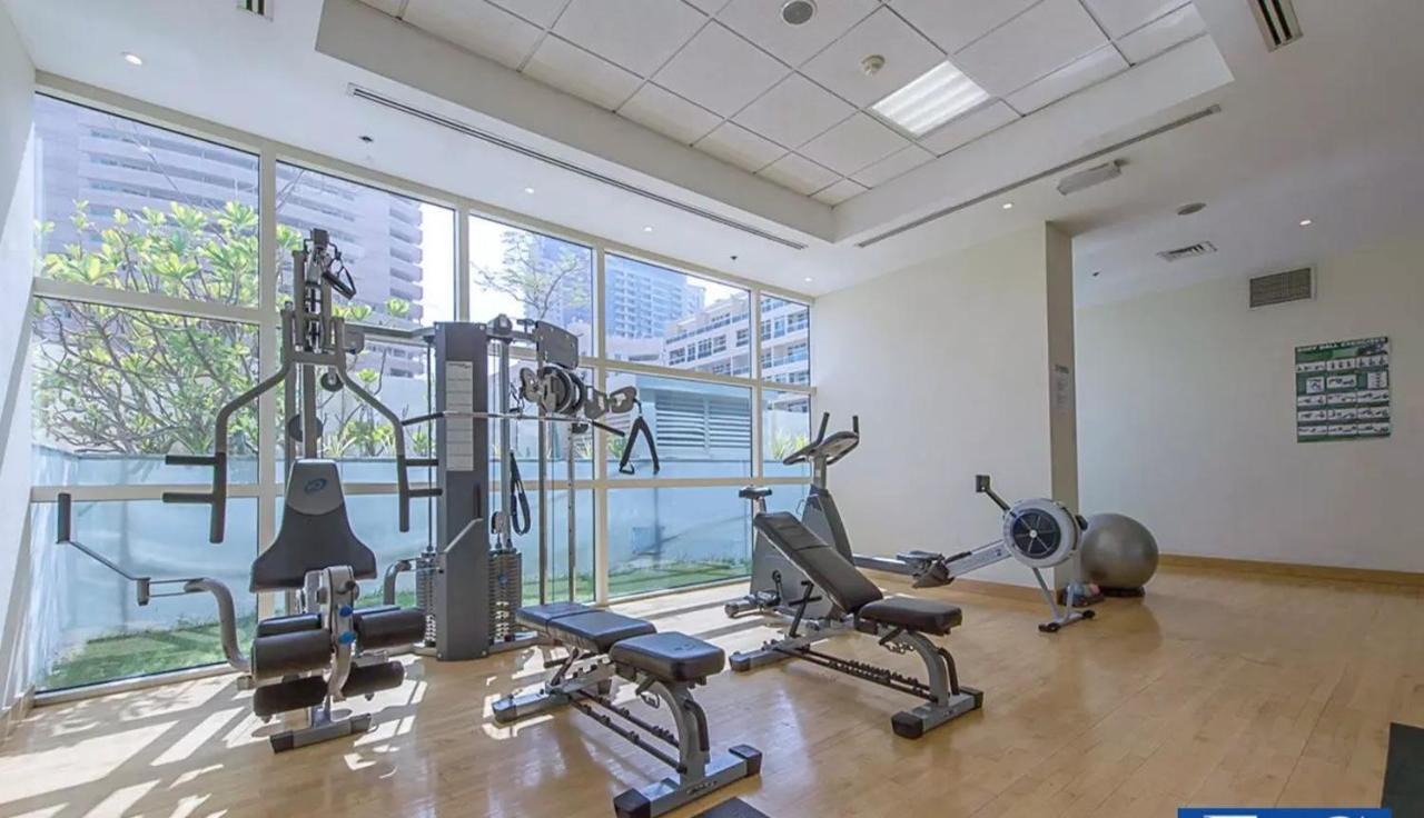 Entire Apartment - Marina - Spacious And Perfect Location Dubai Buitenkant foto
